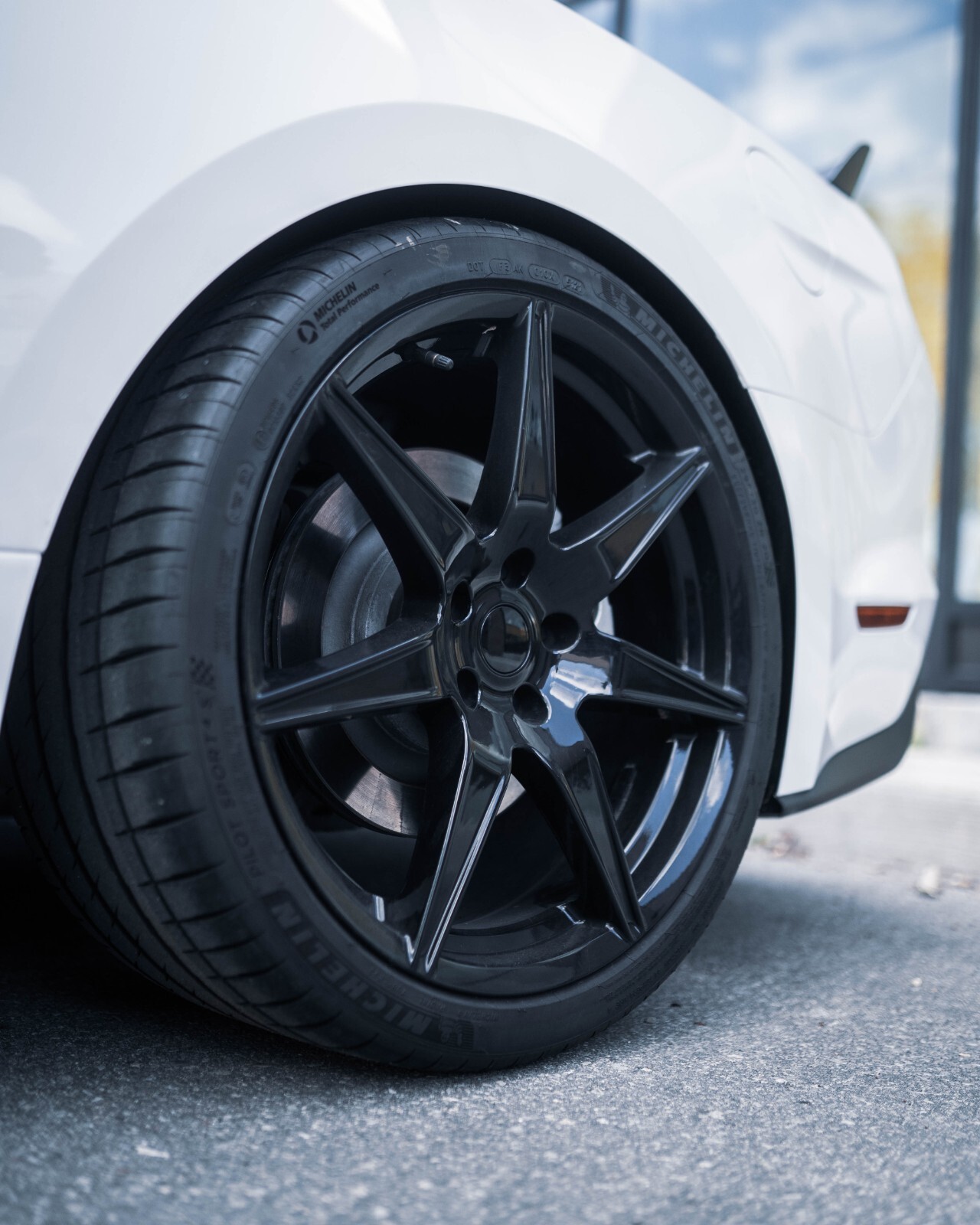GT500 19号　WedsSpot 20-22 MUSTANG GT500 SVE CFX WHEEL - 20X10 - GLOSS BLACK Ford