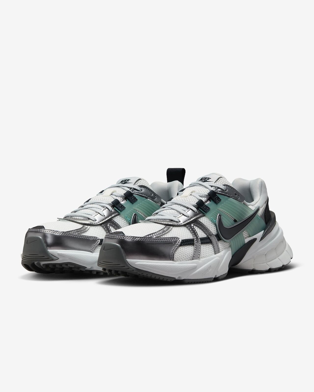 HQ3484-121 Nike Women's V2K Run Summit White Metallic Cool HQ3484-121 Nike Women's V2K Run Summit White Metallic Cool