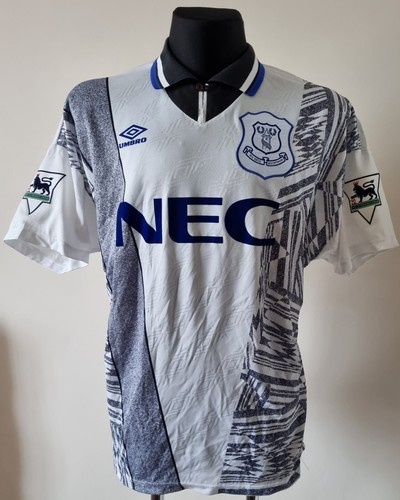UMBROエバートンFC 95/96 ホーム Lサイズ 青タグ UMBROエバートンFC 95/96 ホーム Lサイズ 青タグ - メルカリ