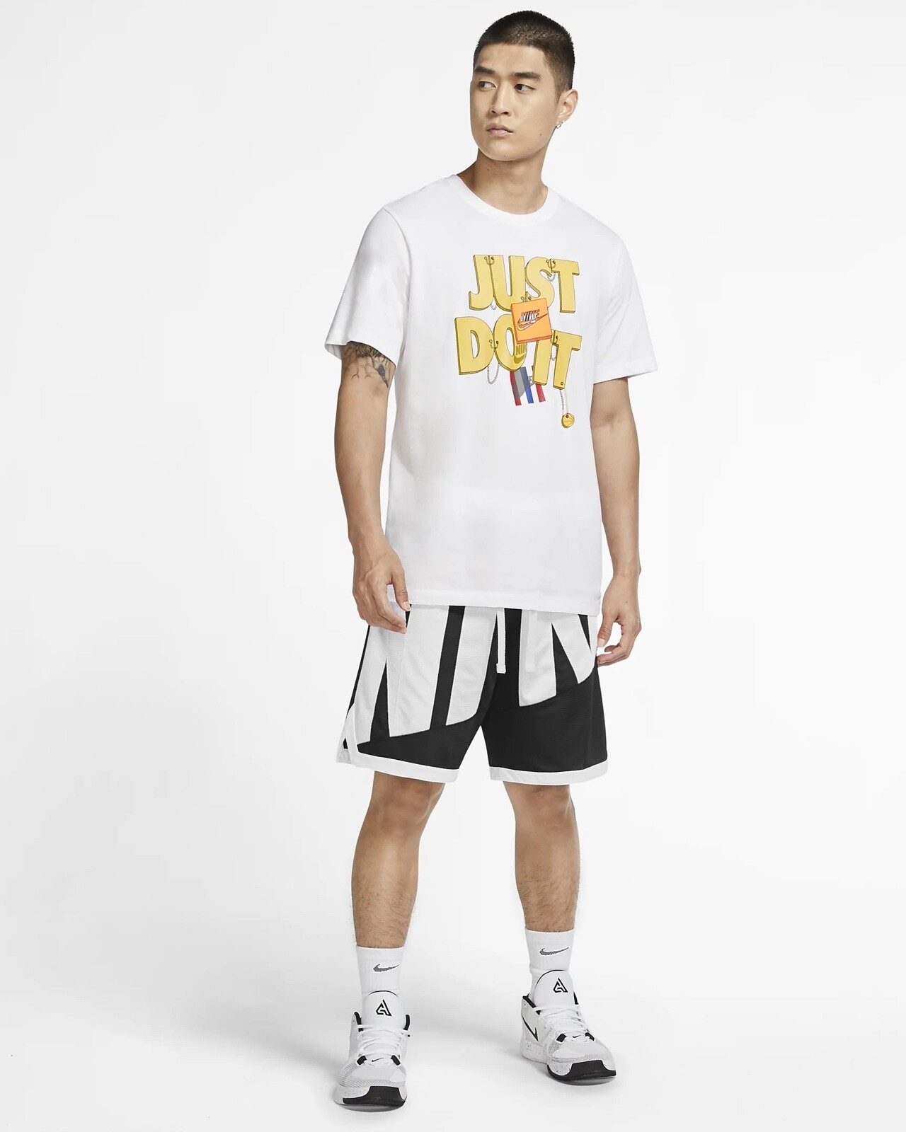 Nike Extra Bold Men's Basketball Shorts Size XXL Black/White Nike Extra Bold Men's Basketball Shorts Size XXL Black/White