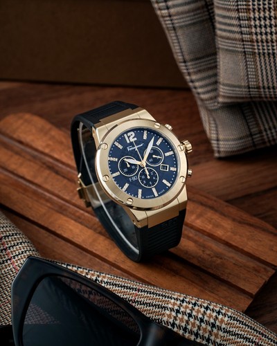 Pre-owned Ferragamo F-80 Chrono Diamond- Sfup00122. Retail: $2,395