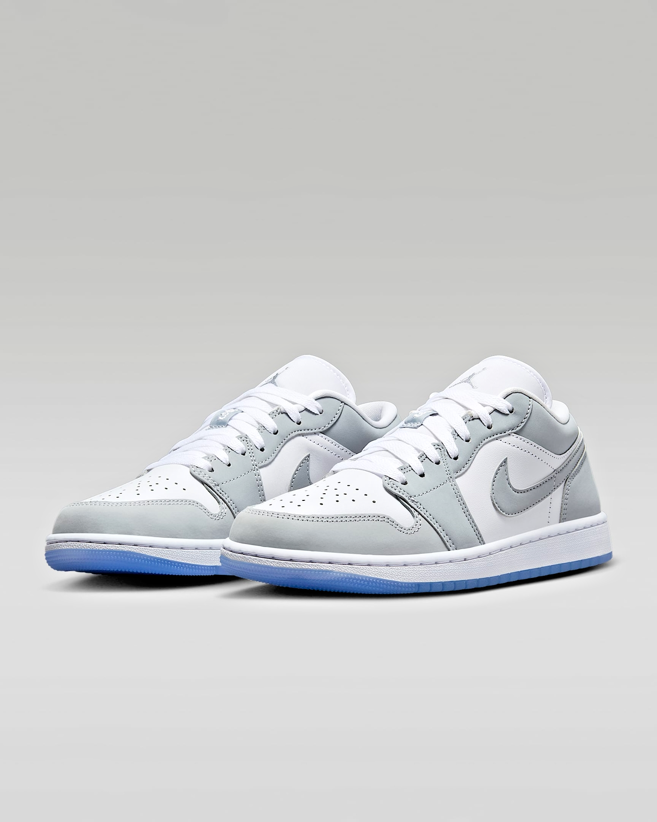 ナイキ WMNS AIR JORDAN 1 LOW WOLF GREY $_57.PNG?set_id=880000500F