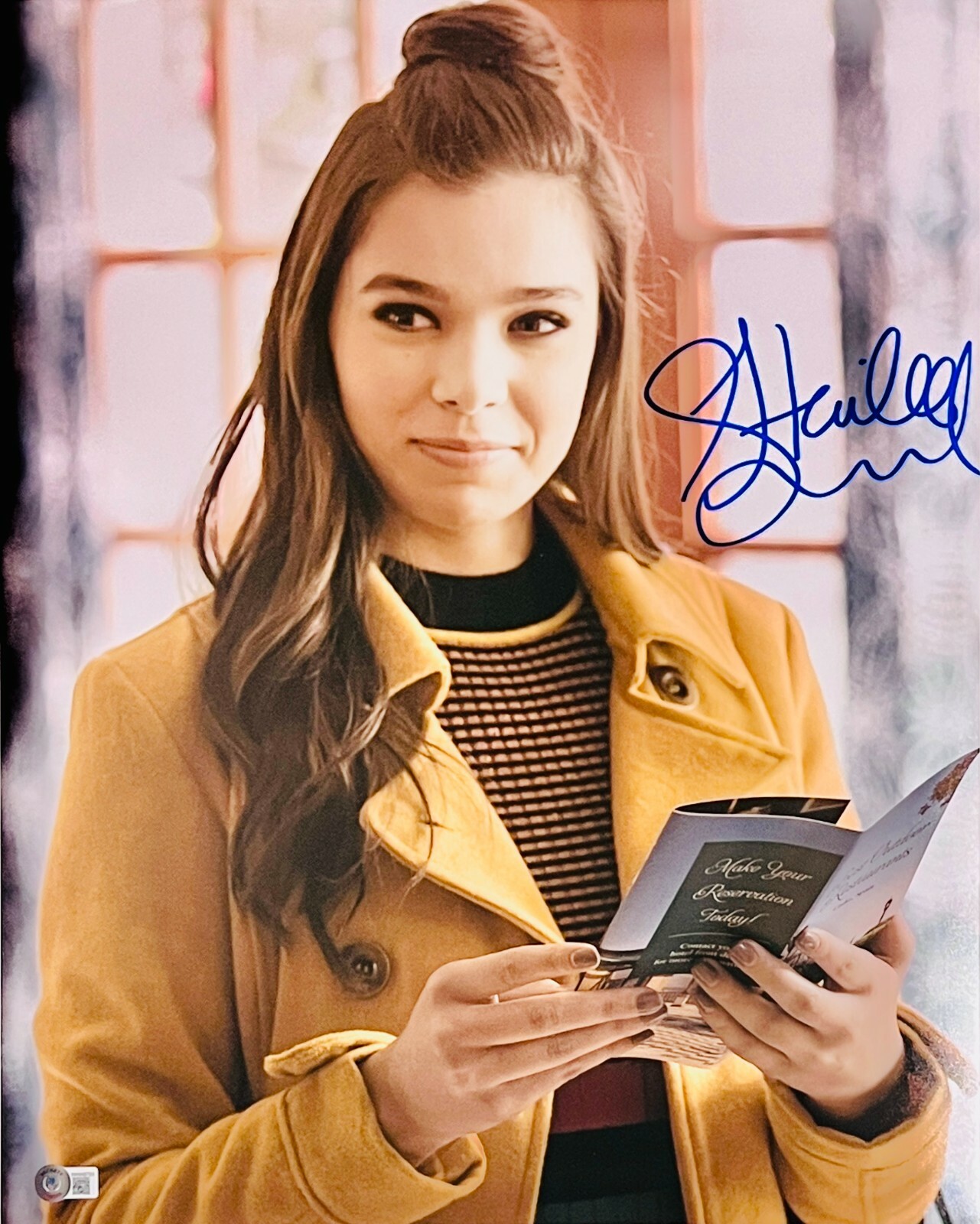 Hailee Steinfeld サイン入り7インチ写真 Hailee Steinfeld サイン入り7インチ写真 - メルカリ