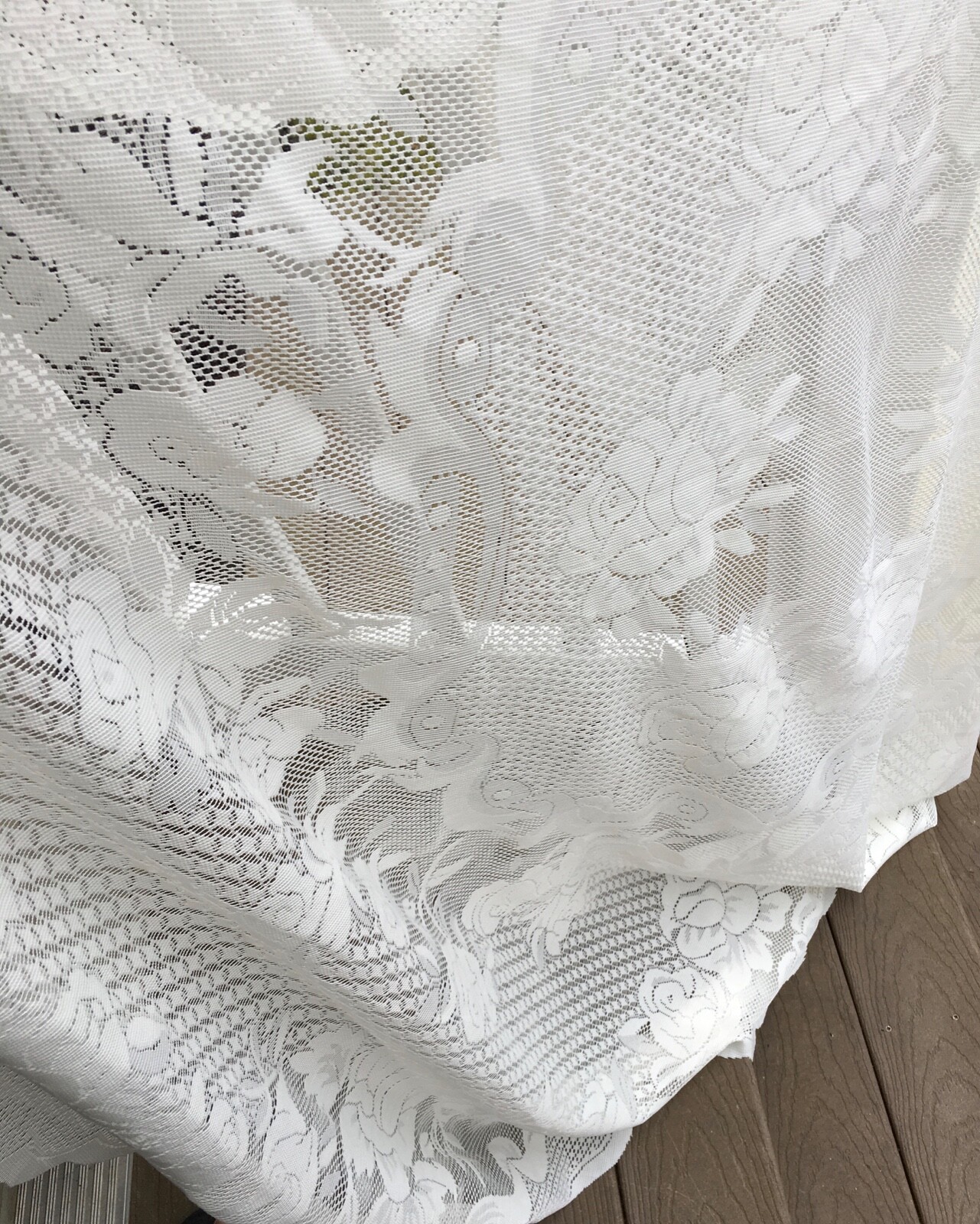 EARLY SPRING SALE! Round Rose Floral Ecru Lace Tablecloth 80