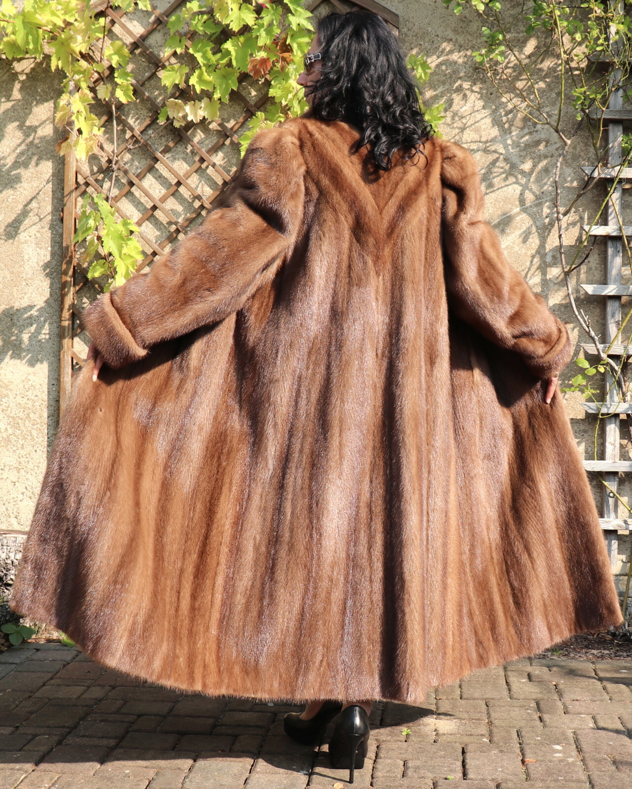 Часы слава 1924. Шкурки норки. Мех часы. 01. Меховые изделия.