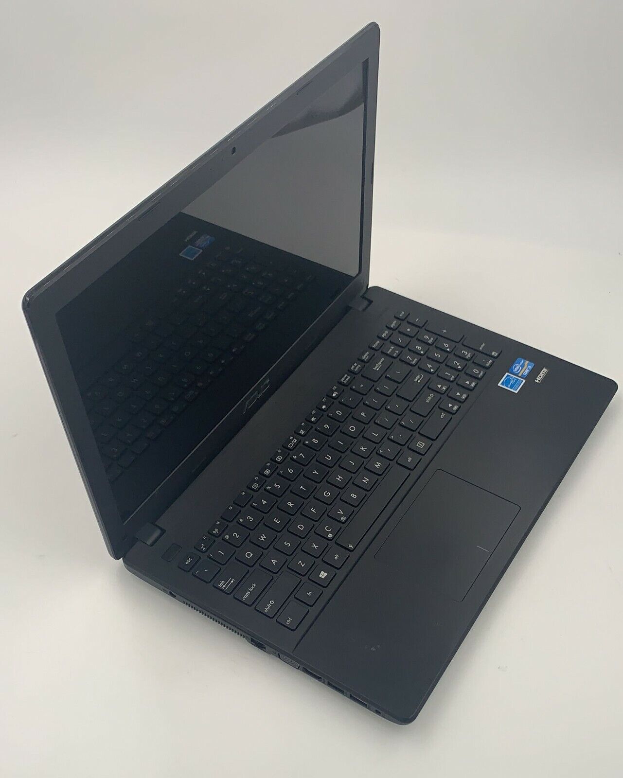 ASUS X551C, 4 GB RAM, 500 GB HDD, CORE I3 ASUS X551C, 4 GB RAM, 500 GB HDD, CORE I3