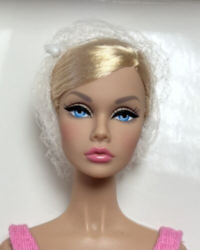 NRFB ~ POPPY PARKER ~ STYLE LAB 2019 ~ “KICKY” ~ LE 600 NRFB ~ POPPY PARKER ~ STYLE LAB 2019 ~ “KICKY” ~ LE 600