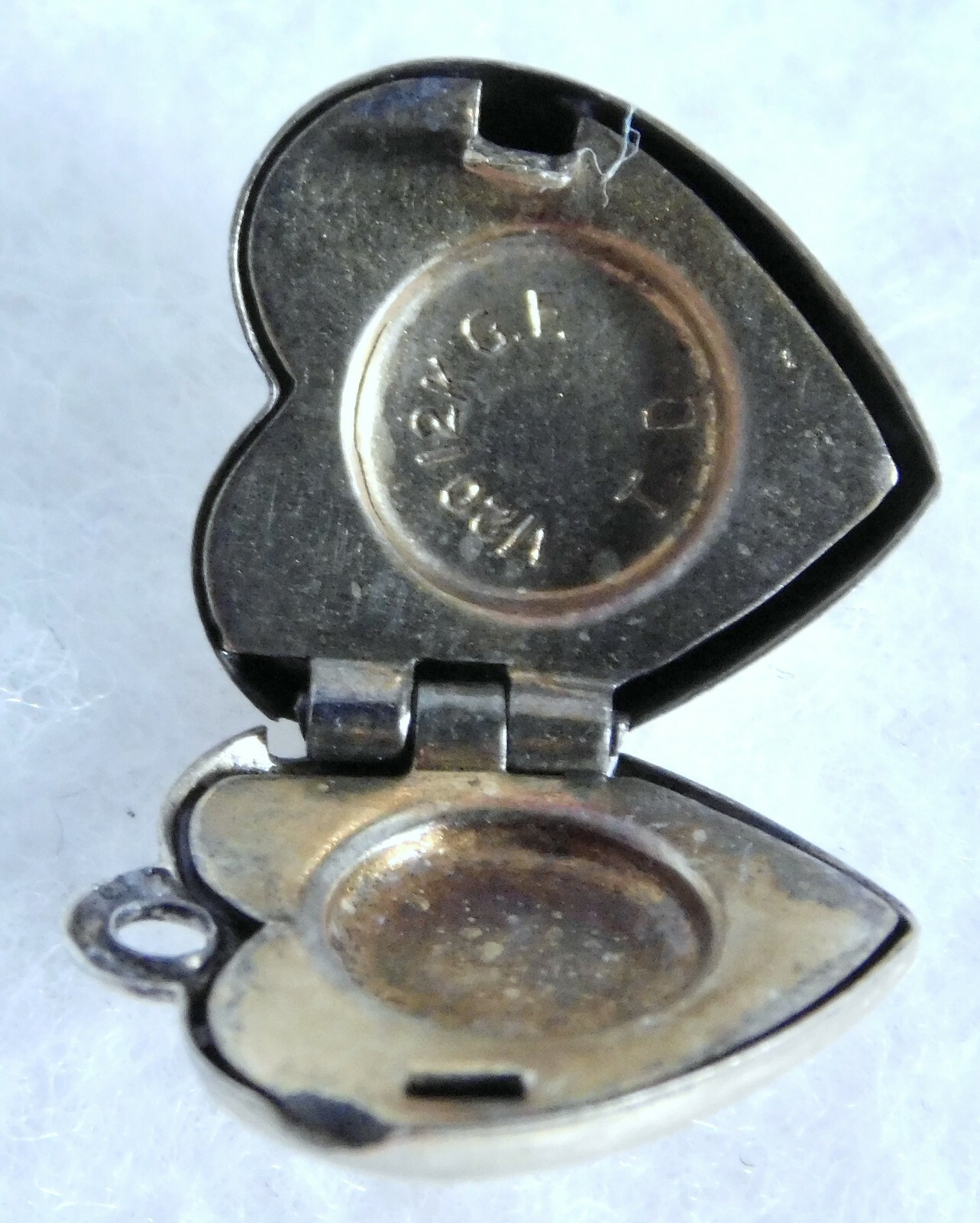 Antique TD 12K Gold Filled Engraved Front Miniature Heart Locket Pendant Charm