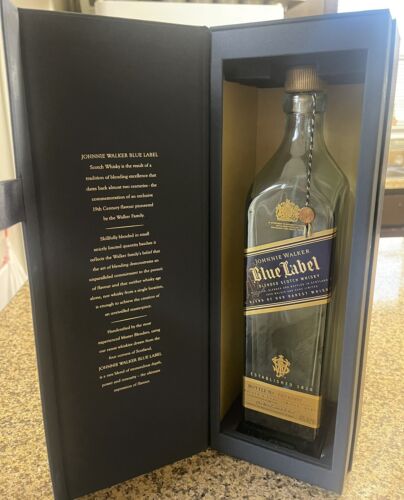 Johnnie Walker Blue Label With Box Scotch Whiskey EMPTY Johnnie Walker Blue Label With Box Scotch Whiskey EMPTY