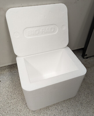 Styrofoam Shipping Box Insulated Cooler Cold Shipper Bio-Rad 9x6.5x7 inside