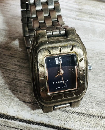 GIVENCHY 腕時計 GIVENCHY 腕時計 レディース クォーツ スクエア ゴールド 白文字