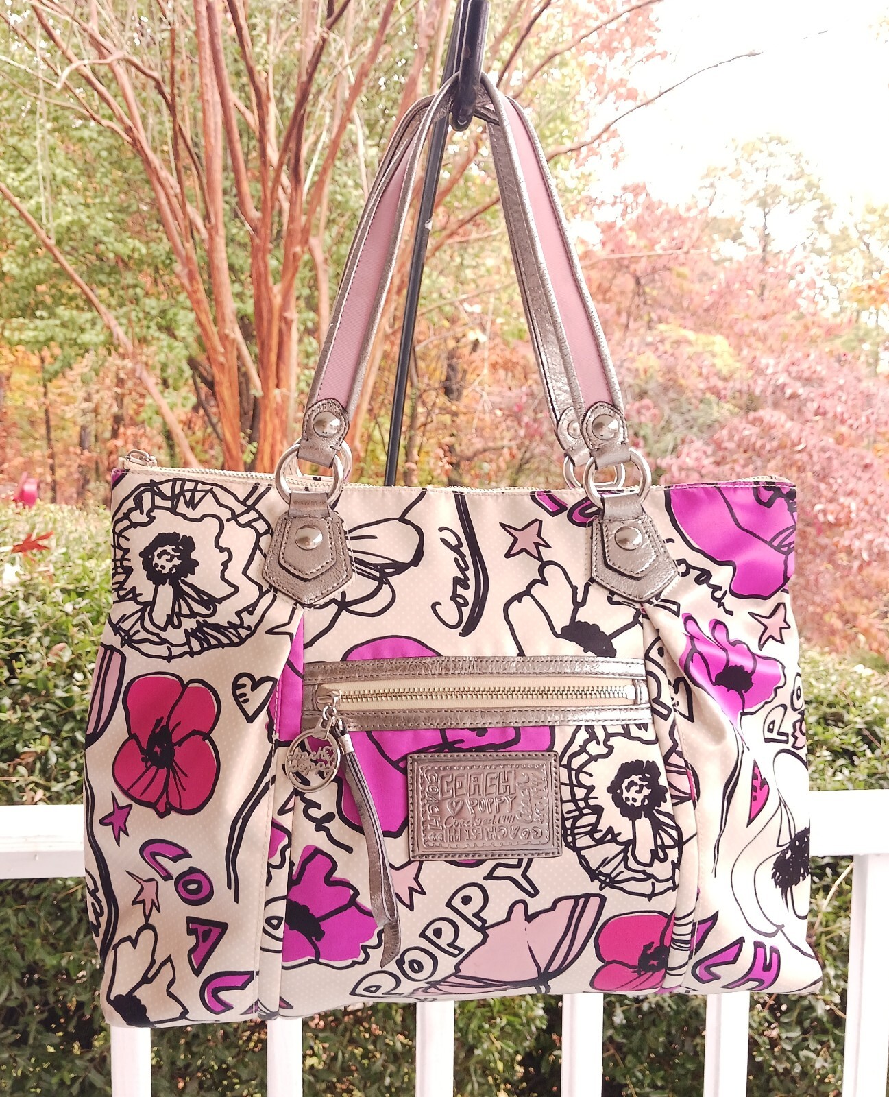 バッグ COACH Poppy Graffiti Accessory pouch coach poppy graffiti handbag | eBay