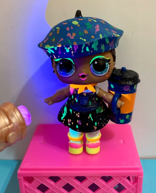ultra rare glitter lol doll