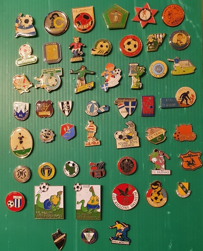 50 Pins DiffÃ©Rent De Football Luxembourgeois