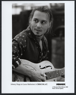 JOHNNY DEPP in Chocolat '00 GUITAR