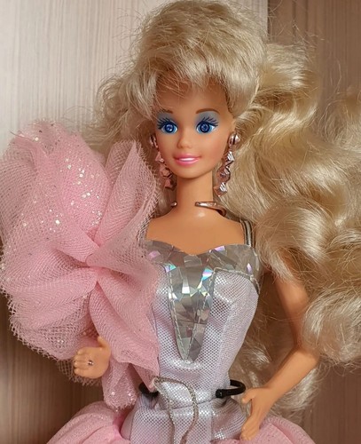 barbie様確認用 Amazon.com: Barbie 2021 Dia De Muertos Doll (11.5-in