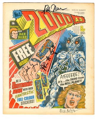 SIGNED 4X!  2000 A.D. Programme #2 (Fleetway 1977) 1st Appearance of Judge Dredd
