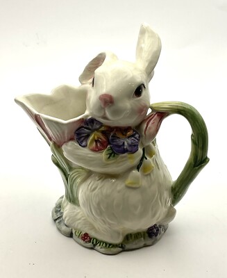 CR - Corner Ruby Collection THE SPRING COLLECTION~ BUNNY RABBIT CREAMER