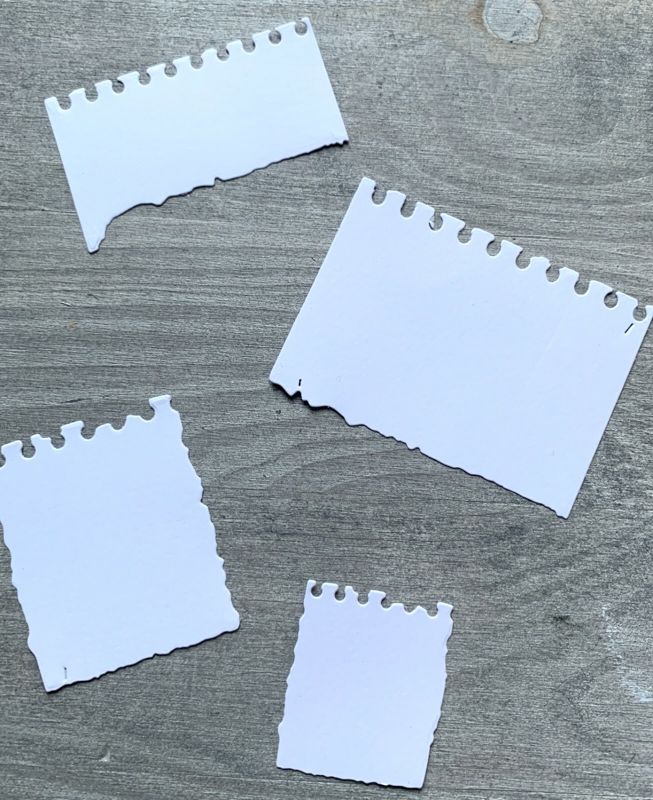 Stanzschablone/ Cutting dies vintage Notizblock, Papier bis 5,3 x7,5 cm, 4 tlg.