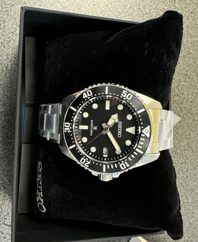 Pre-owned Seiko Solar Diver Black Dial Steel Bracelet Men's Watch Sne597 With Tag