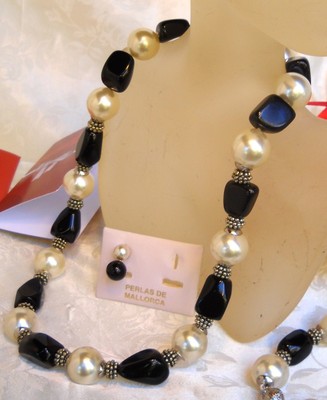 MAJORCA/MALLORCA PEARL NECKLACE BLACK ONYX ROCKS/WHITE PEARLS RHODIUM COMPONENTS