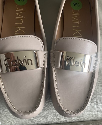 Calvin Klein Women s Flats Slip On Loafers Beige Leather. Size 9.5 M eBay