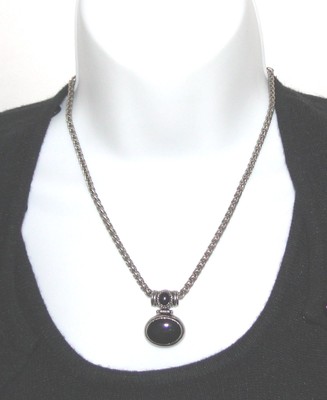 VTG Pewter Tone Metal 9