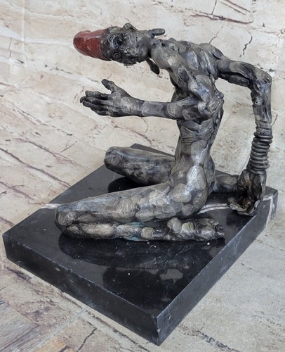 Vintage Bronze Zombie Sculpture Collector Edition Halloween Decor Hot Cast Sale