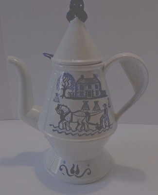Vintage Metlox USA Provincial Blue Poppyt Tall Coffee Tea Pot w/ Lid Horse Buggy