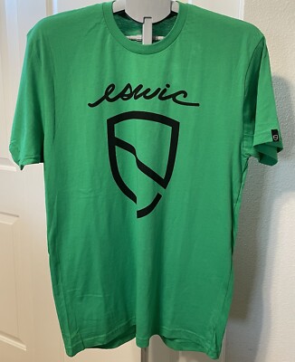 NWOT Eswic Kelly Green Tee with Black Crest Graphic - Size M