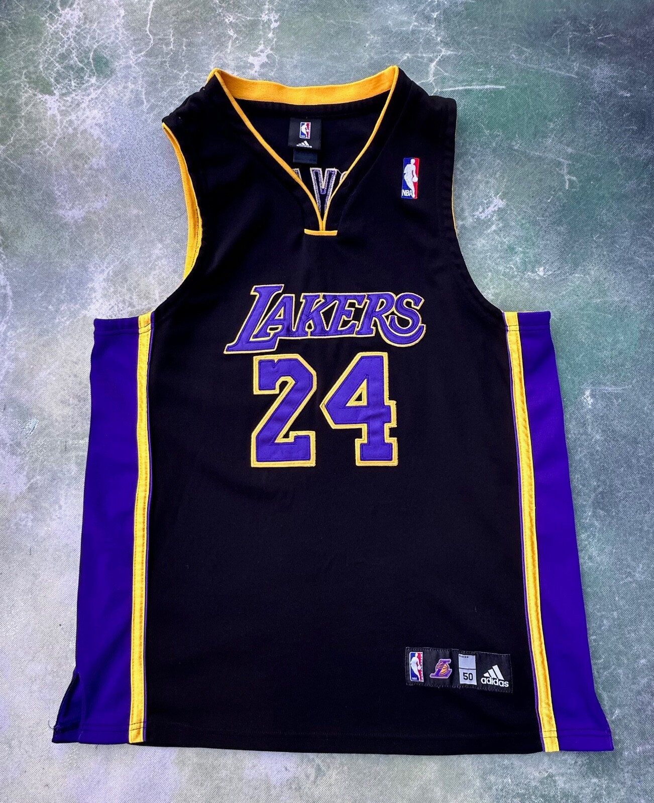 Vintage Adidas NBA Los Angeles Lakers Kobe Bryant #24 Jersey