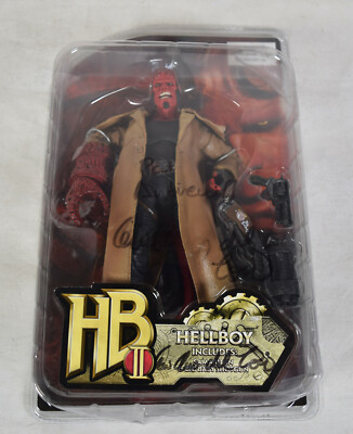 Hellboy II 2 Hellboy 7'' Action Figure 2008 Mezco Signed Guillermo Del Toro  