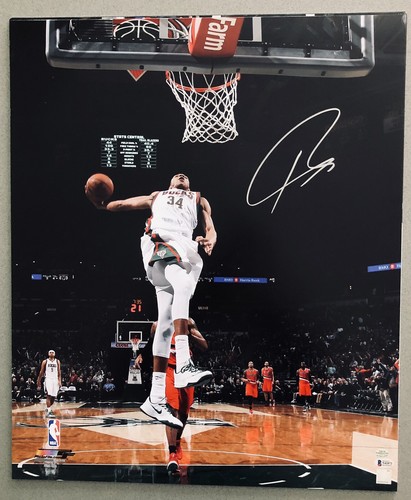 その他 Giannis Antetokounmpo NBA auto Giannis Antetokounmpo signed Bucks autograph poster 20x24