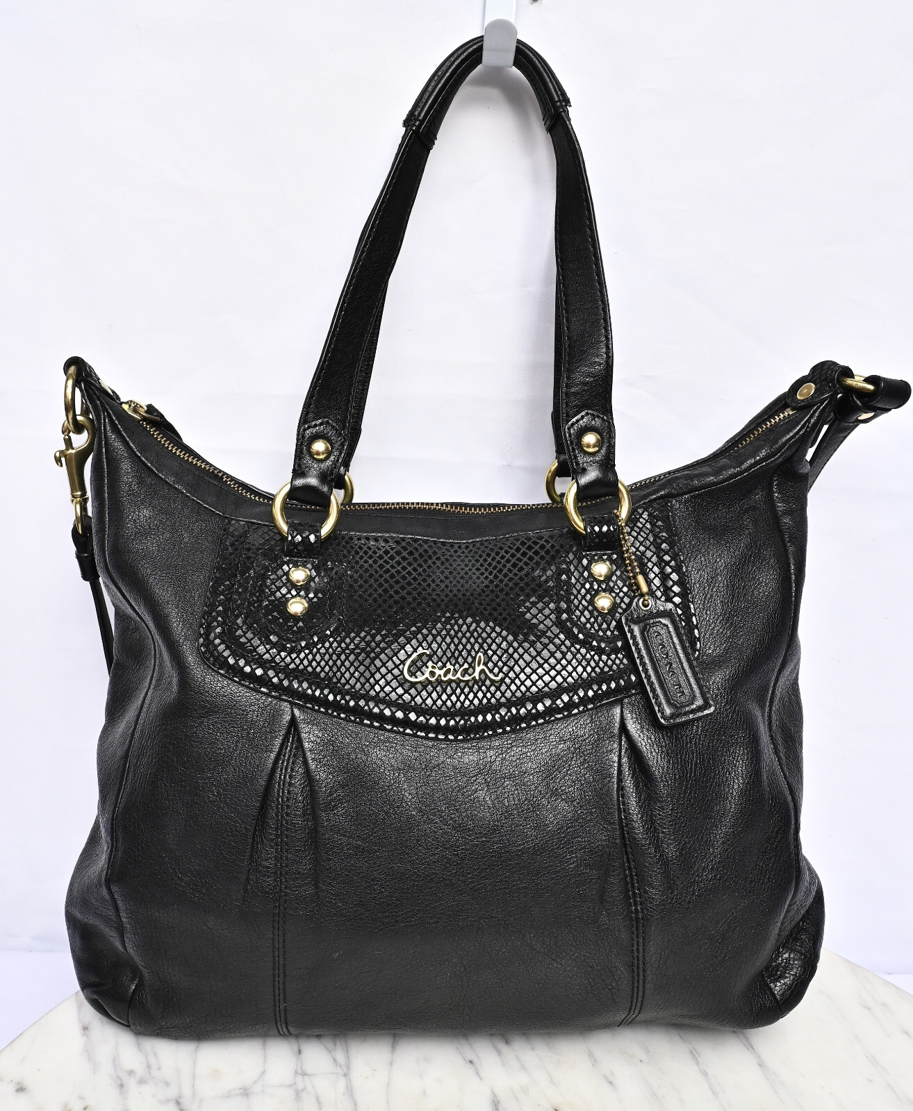 未使用級 COACH Ashley Satchel Handbag 2way COACH Ashley 2 Way Tote Snake Embossed Leather Black Satchel BAG