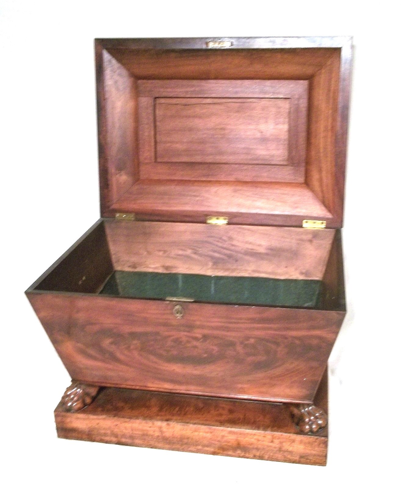 ANTIQUE AMERICAN 19th CENTURY CLASSICAL MAHOGANY CLAW FOOT WINE CELLARETTE