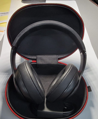 Beats by Dr. Dre Studio 3 Wireless Over-Ear Headphones - Black NT