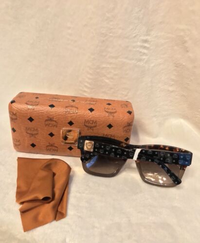 Pre-owned Mcm Tortoise Black Turtle Dove Logo Sunglasses Model Mcm607s 255 56-16 In Brown And Black