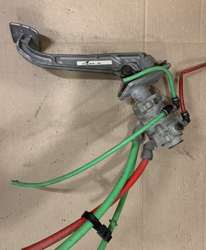 フェルナンデス (D105) Xterra Frontier Pathfinder Titan AT Brake Master Cylinder