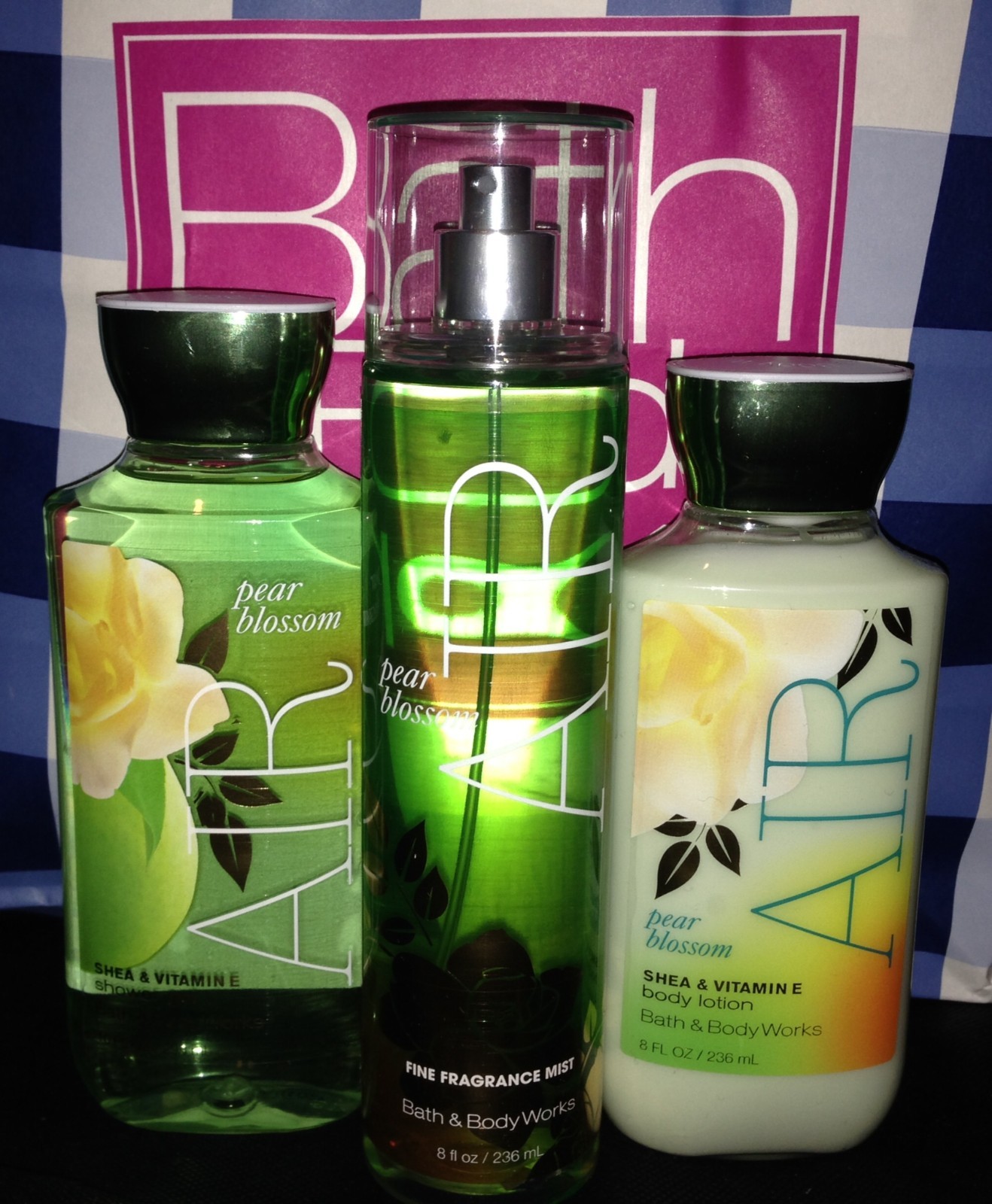 Bath & Body Worksの香水100ml Bath & Body Works Pear Blossom Fine Fragrance Mist Spray