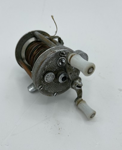 Vintage Pflueger Summit 1993L Model Bait Casting Fishing Reel Engraved