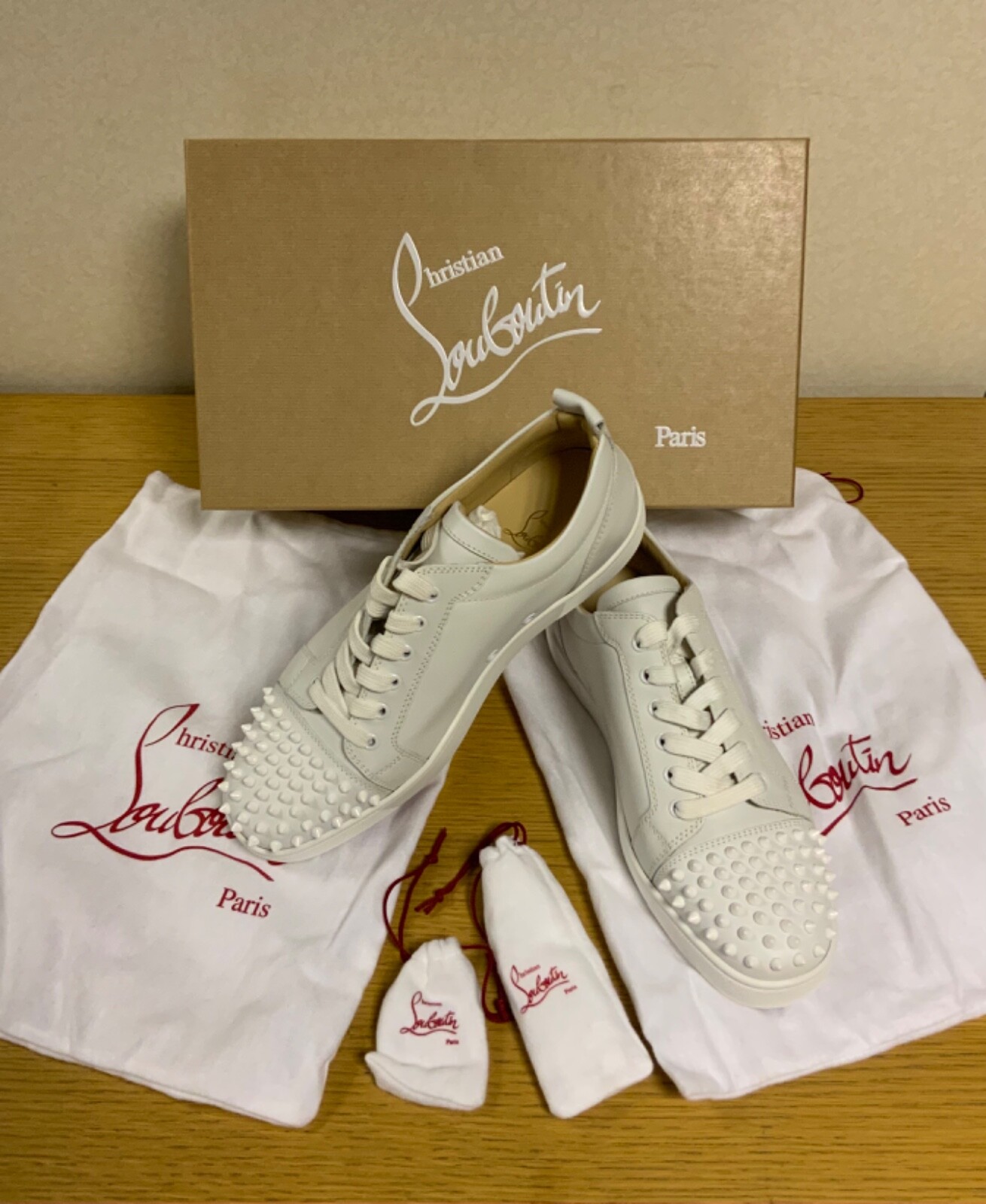 【CHRISTIAN LOUBOUTIN】Louise ジュニア スパイクス スニーカー Christian Louboutin Louise Junior Spikes Lambskin Sneakers