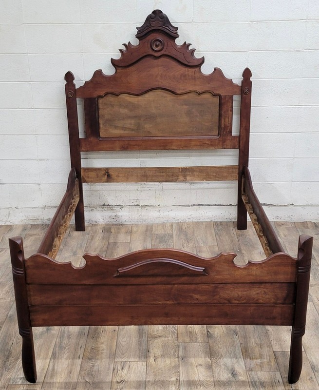 Antique Full Size Victorian Eastlake Spoon Carved Bed