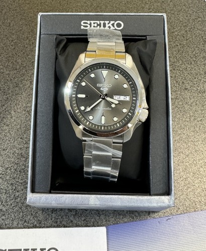 Pre-owned Seiko 5 Automatic Men's Watch Steel Bracelet Day-date Srpe51 Made In Japan