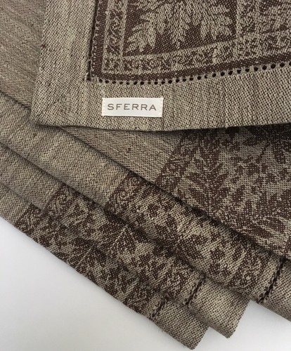 Sferra Brown Linen Dinner Napkins Beautiful Design 22”x22” Set of 4