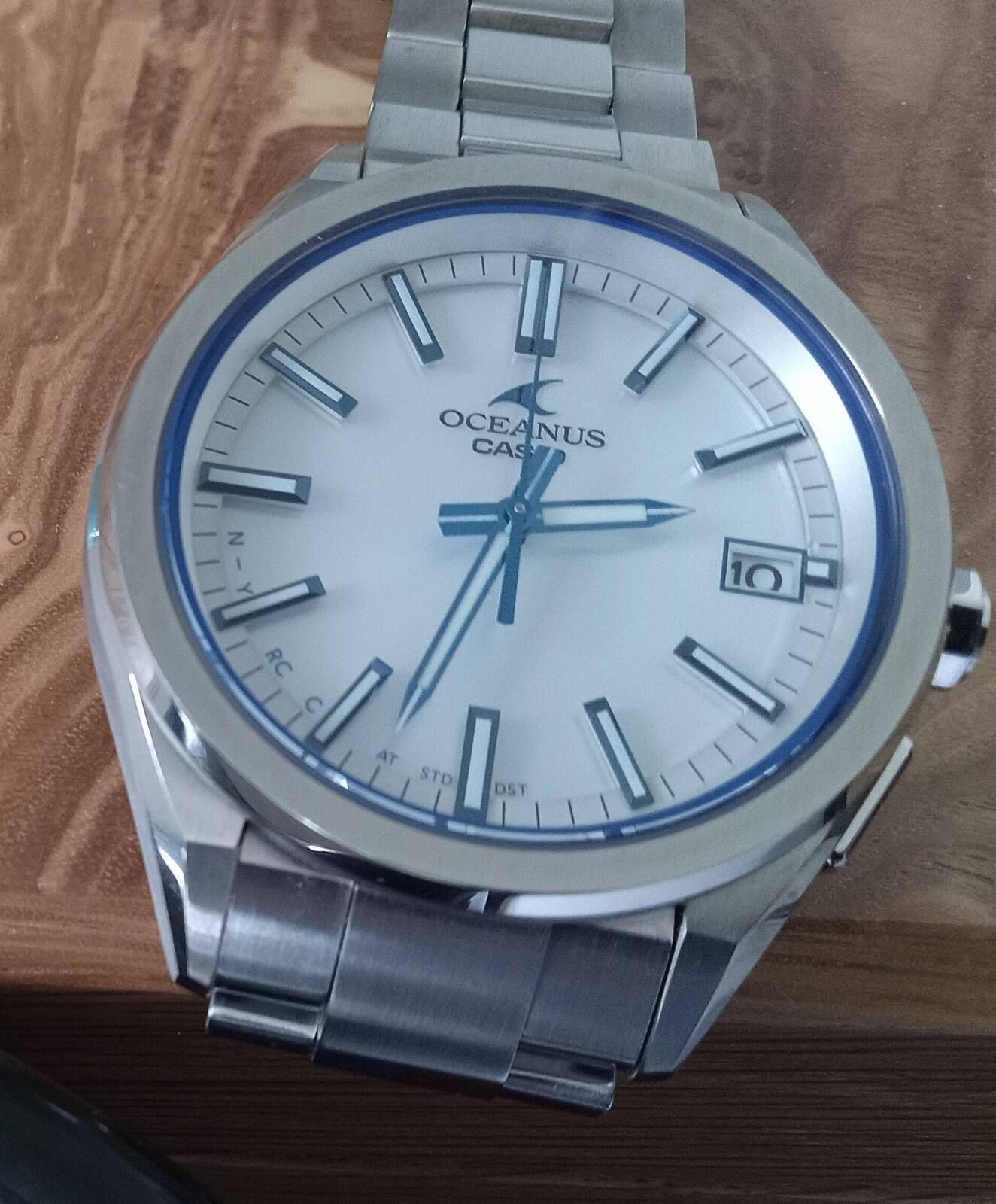 Casio Oceanus OCW-T200S-7AJF White Dial Elegant Bluetooth Casio Oceanus OCW-T200S-7AJF White Dial Elegant Bluetooth