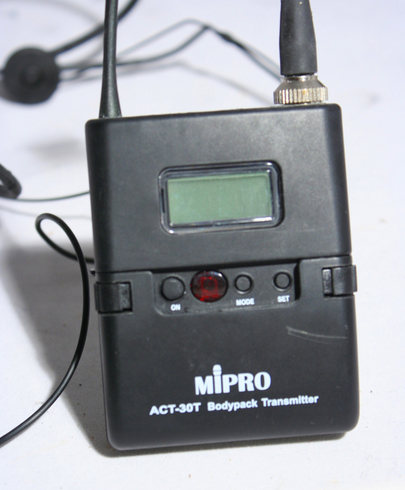 MIPRO ACT-30T BELTPACK WITH MU55HN HEAD WORN MICROPHONE SYSTEM 6B