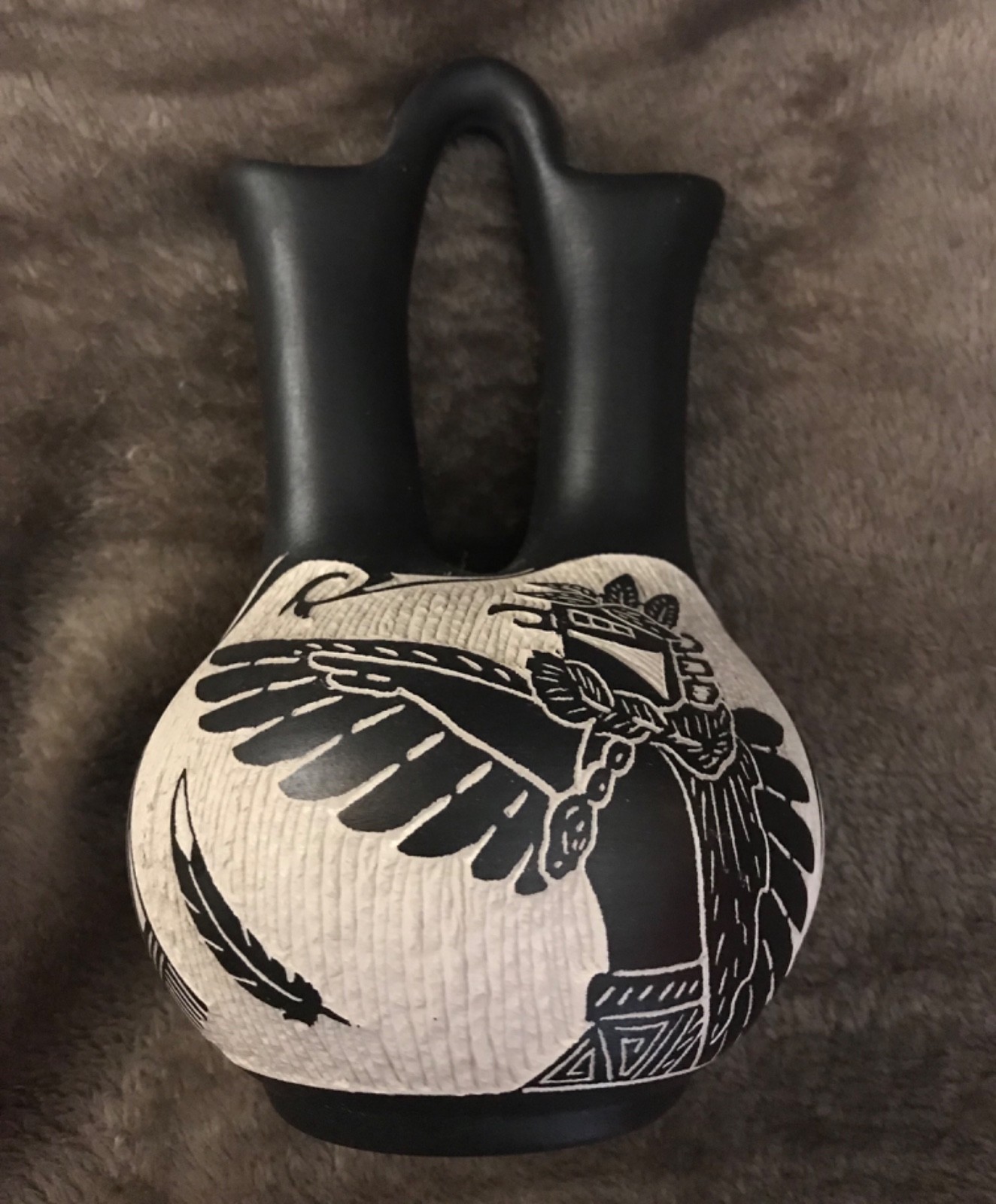 A & V LUCARIO VASE LAGUNA NM RARE HARD TO FIND