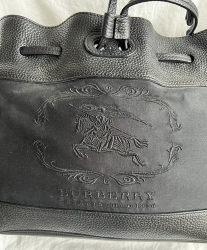 ☆関税込☆BURBERRY★バケットバッグ SM DRAWSTRING BUCKET BAG ☆関税込☆BURBERRY☆バケットバッグ SM DRAWSTRING BUCKET BAG
