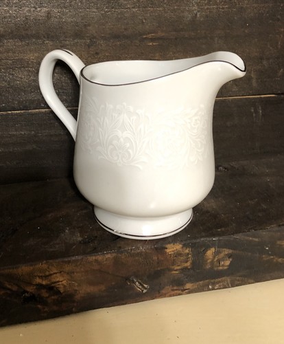 Vintage Replacement Carlion Fine China Plymouth Pattern 303 Creamer