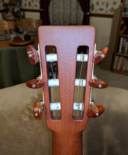 Martin Guitar 000C Nylon String Acoustic Electric Guitar